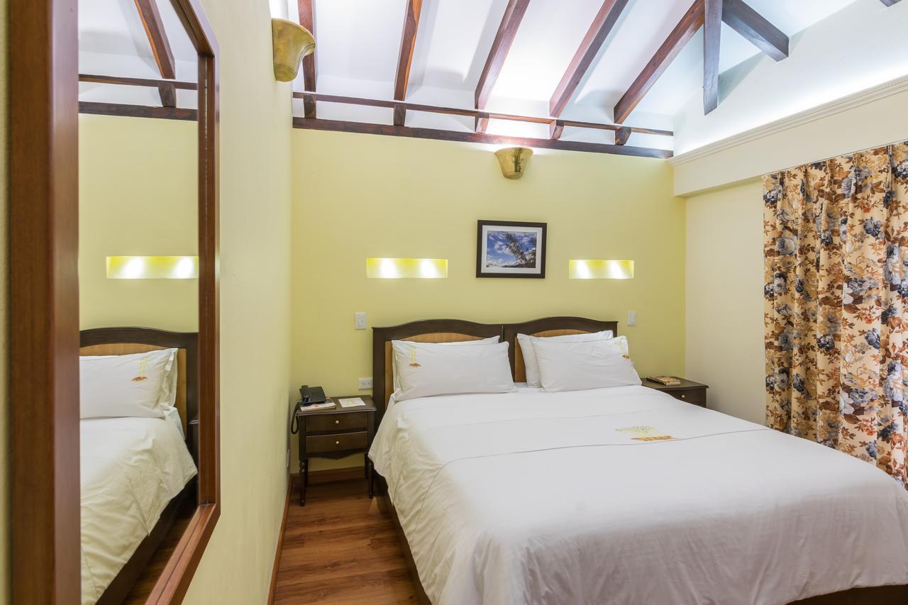 Hotel La Casa Del Arbol Boutique De Leyva 3*