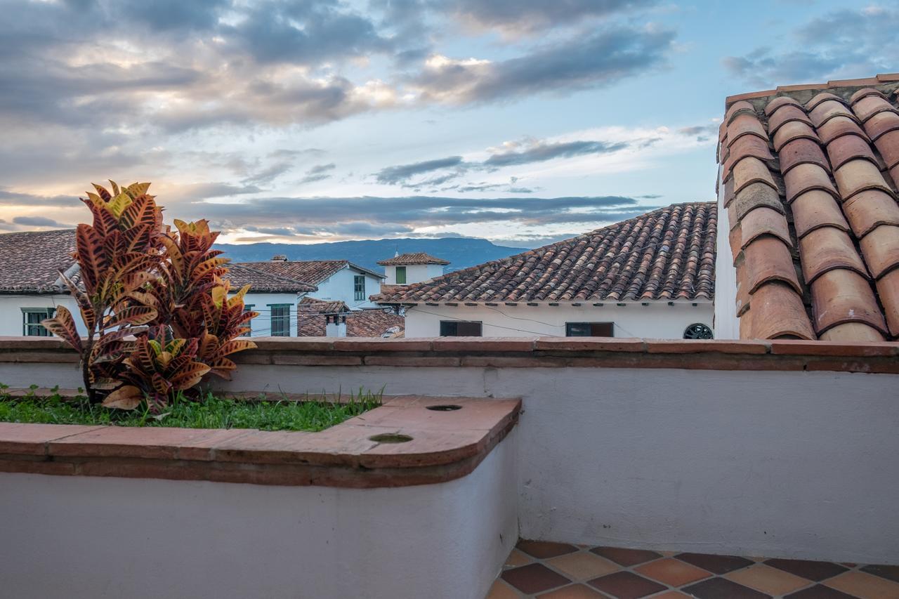La Casa Del Arbol Boutique De Leyva Hotel